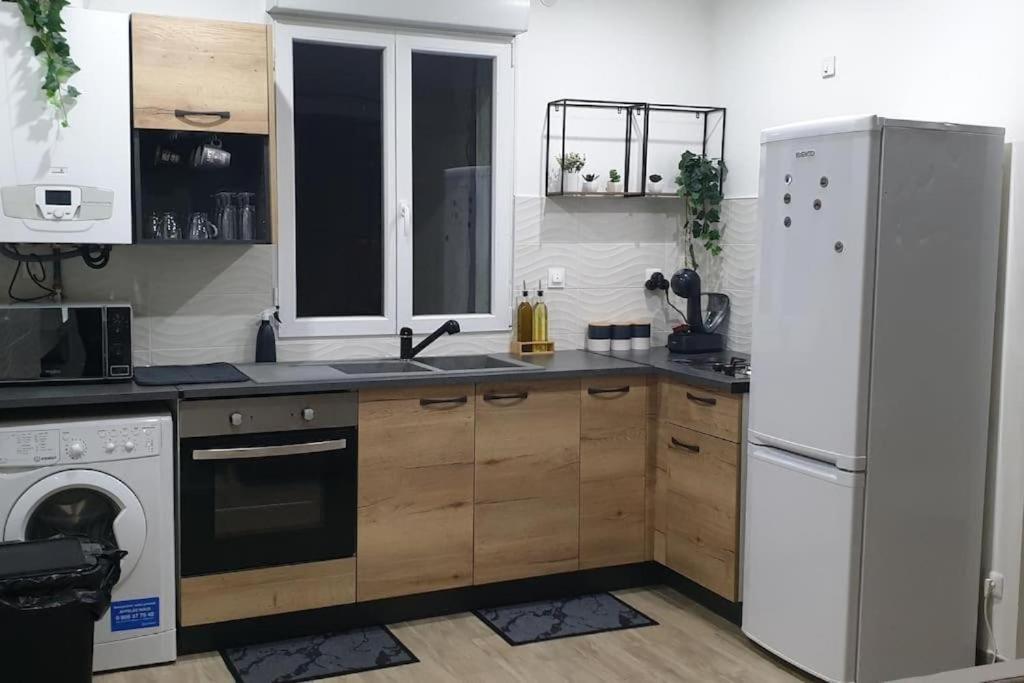 Les Suite Appartement A Chalon Sur Saone Екстериор снимка