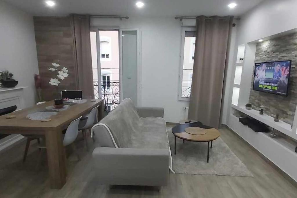 Les Suite Appartement A Chalon Sur Saone Екстериор снимка